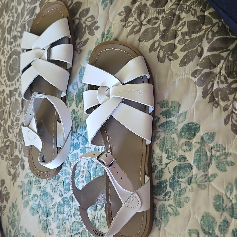 Sam Edelman Salt Water White Sandals - Picture 2 of 5